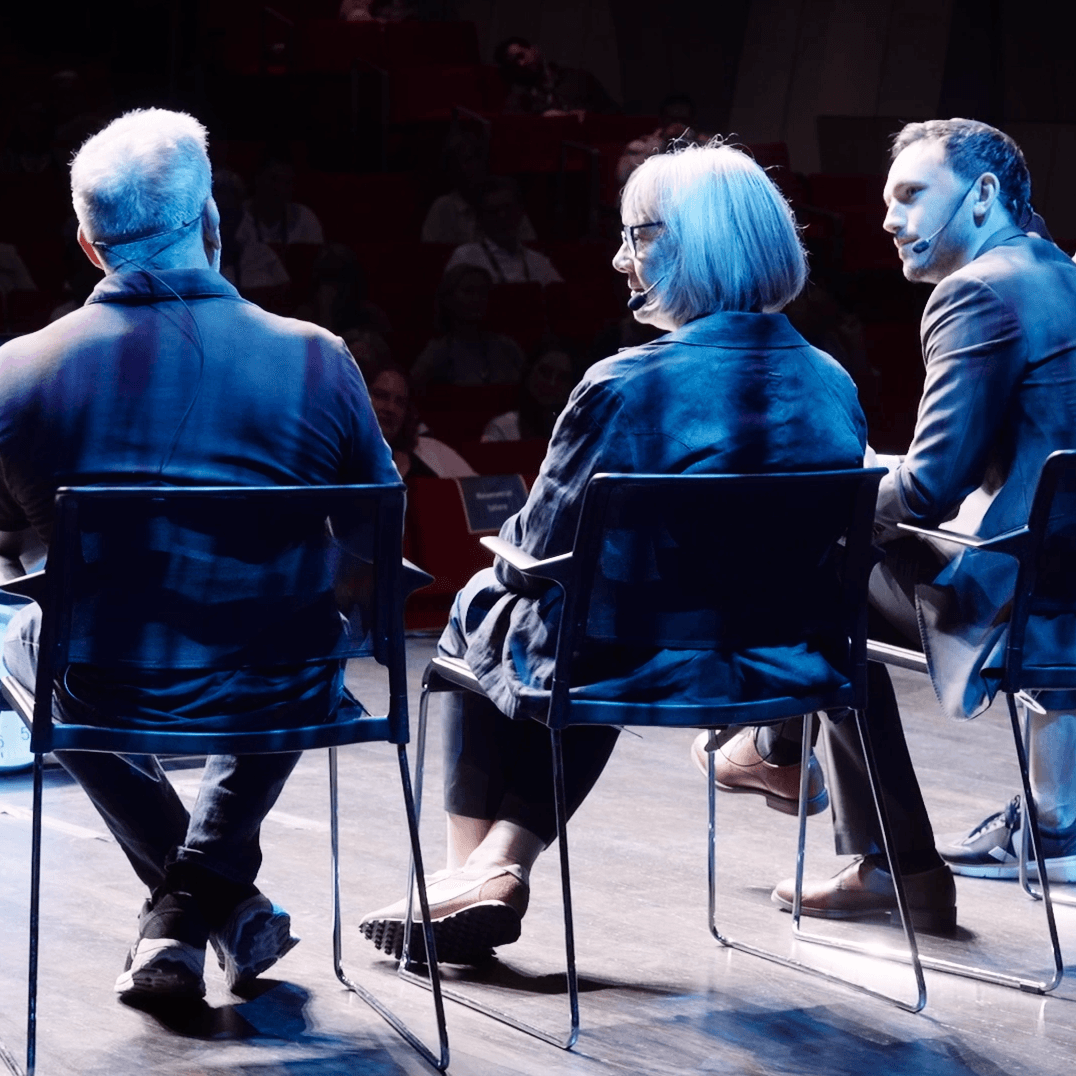 Panel conversation on stage at the Swedish Fascia Convention