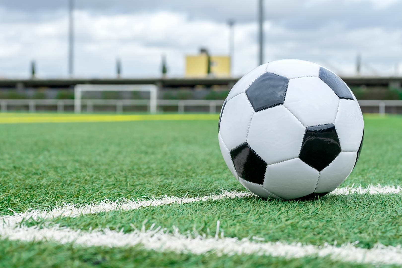 181. Fascia, healing and performance – for those who work with football