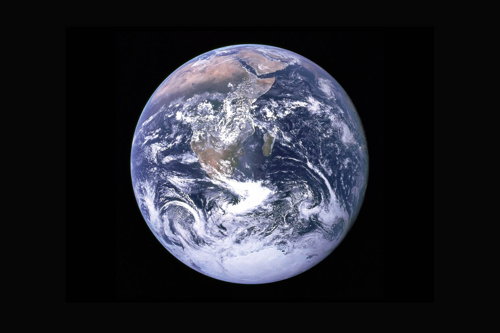 096 podcast cover – earth