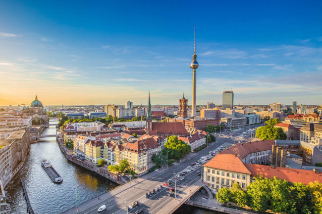 014 fasica guide cover – berlin